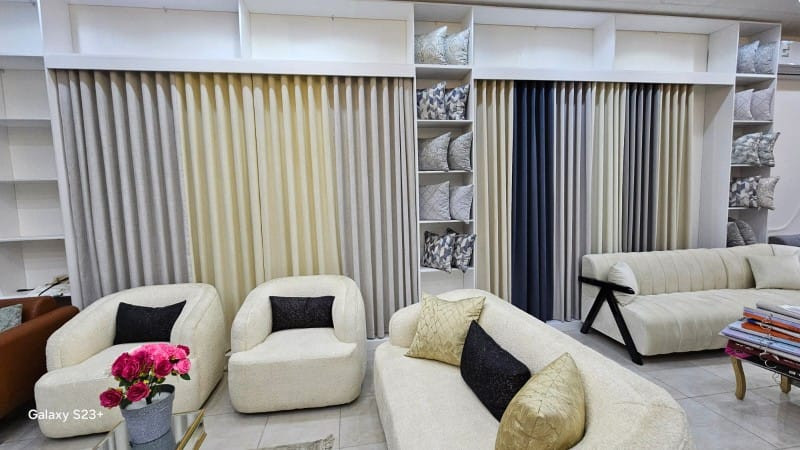 Wifi  Remote  Control  Curtain